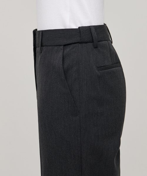 MUSINSA STANDARD WOMAN（ムシンサスタンダードウーマン）の「レディース軽量ストレート隠しバンディングスラックス[チャコールグレー]（スラックス・レディース・その他・24/25/34/32/30/31/26/27/28/29）」の6枚目の写真