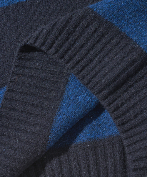 OUTSTANDING(アウトスタンディング)の「PURE WOOL WHOLEGARMENT STRIPE KNIT_BLUE/NAVY(ニット/セーター・メンズ・その他・SMALL/MEDIUM/LARGE)」の5枚目の写真