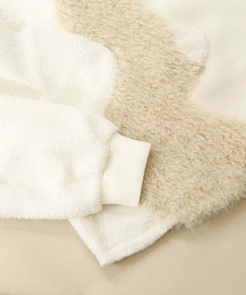 AULA AILA（アウラアイラ）の「ＡＵＬＡボア切替ハイネックカットソー（Tシャツ/カットソー・レディース・アイボリー・FREE）」の17枚目の写真