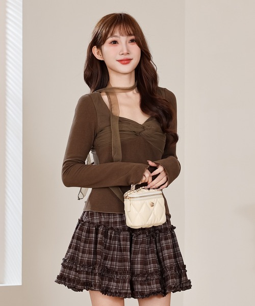 Anely（アネリー）の「フロント ツイスト チョーカー リボン ニット トップス（ニット/セーター・レディース・アイボリー/ブラウン・FREE）」の9枚目の写真