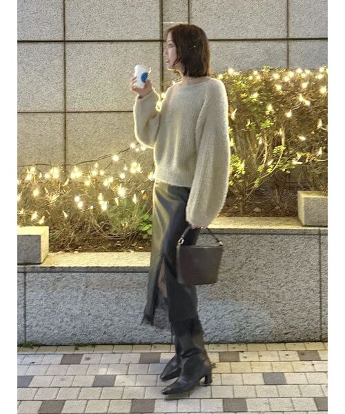 LAGUNAMOON(ラグナムーン)の「ヘムレースレイヤードハイウエストエコレザースカート(スカート・レディース・ブラウン/ブラック・SMALL/MEDIUM)」の9枚目の写真