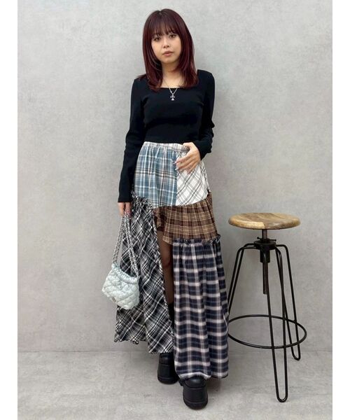 EVRIS(エヴリス)の「チェックドッキングロングスカート(スカート・レディース・ピンク/ブルー・FREE)」の3枚目の写真
