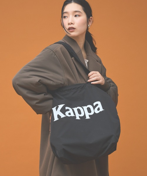 Kappa(カッパ)の「≪Kappa×and ST ウェルネスクラブ≫Kappa配色ロゴ トートバッグ(トートバッグ・レディース・オレンジ/グリーン/ピンク/ブラック/ブルー・FREE)」の1枚目の写真