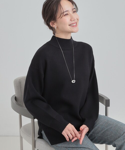 SHOO・LA・RUE（シューラルー）の「【洗濯機可/S-LL】もちもちハイネックニット（ニット/セーター・レディース・ブラック/ブラウン系/ブルー系その他/オレンジ/イエロー/オフホワイト・01/04/02/03）」の2枚目の写真