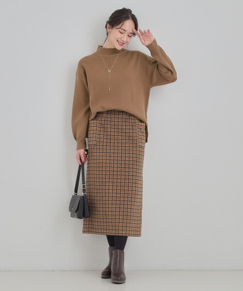 SHOO・LA・RUE（シューラルー）の「【洗濯機可/S-LL】もちもちハイネックニット（ニット/セーター・レディース・ブラック/ブラウン系/ブルー系その他/オレンジ/イエロー/オフホワイト・01/04/02/03）」の8枚目の写真