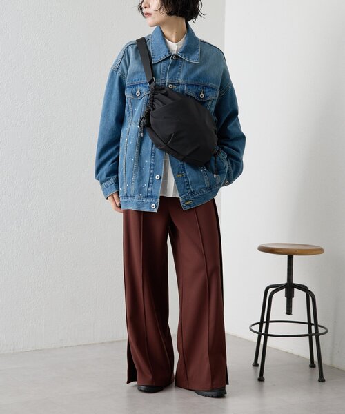 ear PAPILLONNER（イアパピヨネ）の「《撥水/超軽量300g》ドロストショルダーバッグ（ショルダーバッグ・レディース・ブラック/カーキ/サックスブルー・FREE）」の4枚目の写真