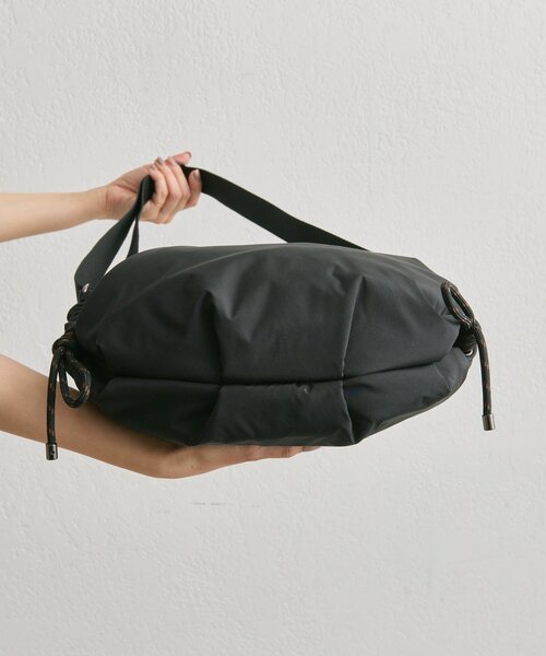 ear PAPILLONNER（イアパピヨネ）の「《撥水/超軽量300g》ドロストショルダーバッグ（ショルダーバッグ・レディース・ブラック/カーキ/サックスブルー・FREE）」の8枚目の写真