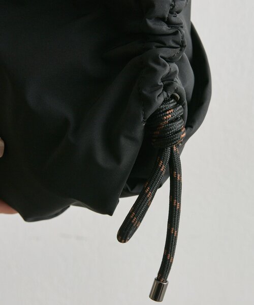 ear PAPILLONNER（イアパピヨネ）の「《撥水/超軽量300g》ドロストショルダーバッグ（ショルダーバッグ・レディース・ブラック/カーキ/サックスブルー・FREE）」の9枚目の写真