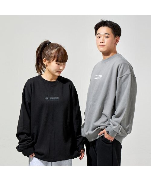 APOSTROPHE COMMA(アポストロフィコンマ)の「CONVEX センターロゴスウェットシャツ (ブラック/チャコール)(スウェット・レディース・ブラック・LARGE/MEDIUM)」の1枚目の写真