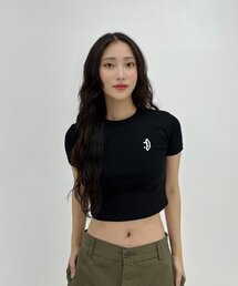 DXOH（ディソエイチ）の「スマイルクロップ [ブラック]（Tシャツ/カットソー）」