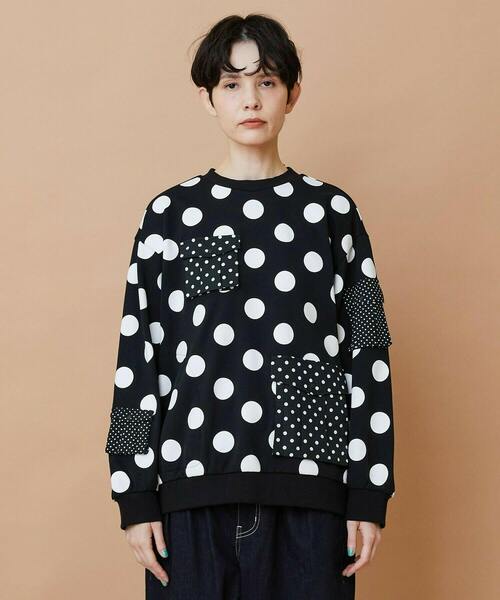 FRAPBOIS(フラボア)の「ポケドット スウェット(スウェット・レディース・ブラック/クリーム・1/2)」の2枚目の写真