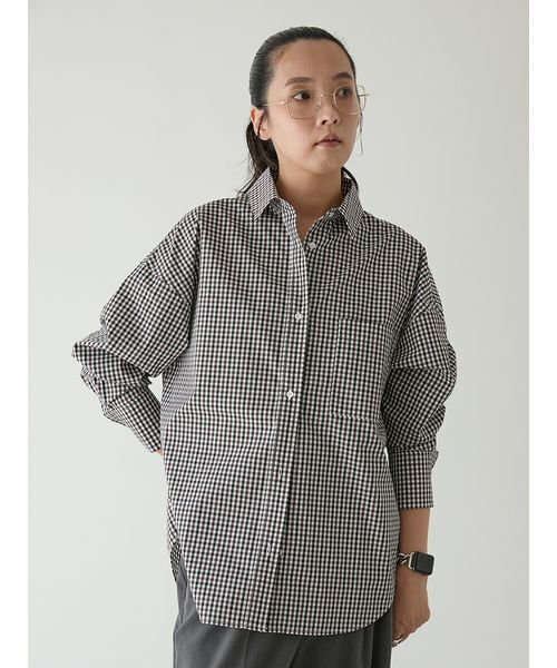 emmi（エミ）の「emmiロゴ刺繍シャツ（シャツ/ブラウス・レディース・チェック/クリーム/ブルー・F）」の18枚目の写真