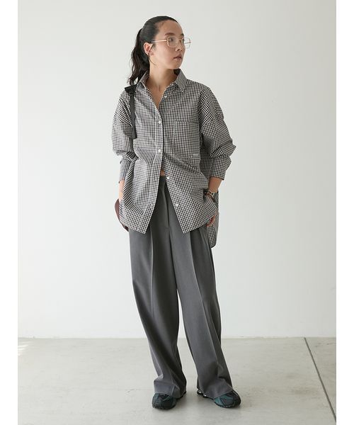 emmi（エミ）の「emmiロゴ刺繍シャツ（シャツ/ブラウス・レディース・チェック/クリーム/ブルー・F）」の19枚目の写真