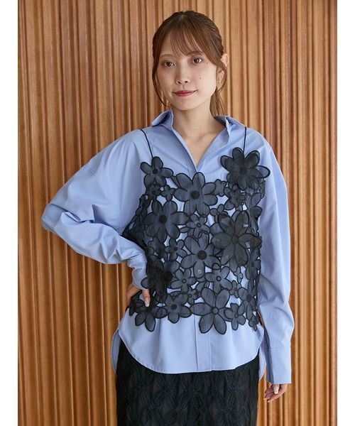 emmi（エミ）の「emmiロゴ刺繍シャツ（シャツ/ブラウス・レディース・チェック/クリーム/ブルー・F）」の21枚目の写真