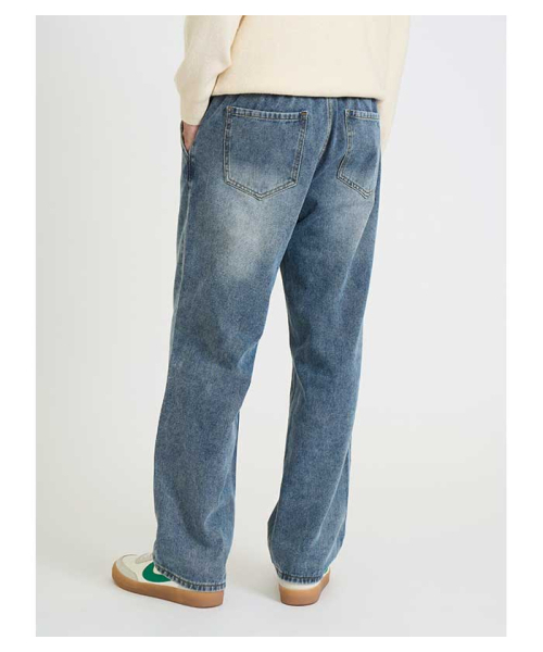 BLACKBROWN（ブラックブラウン）の「ワイドフィットバンディングデニムパンツ [WASHED BLUE]（デニムパンツ・メンズ・ブルー系その他・SMALL/MEDIUM/LARGE/X-LARGE/XX-LARGE）」の3枚目の写真