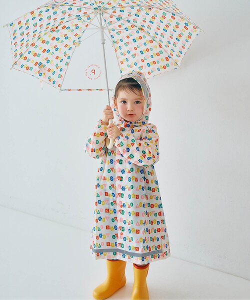 p.premier（ピードットプルミエ）の「雨の日がたのしい総柄レインコート（レインコート/ポンチョ・キッズ・ピンク/イエロー/アイボリー/ブルー・100/120/130/110）」の2枚目の写真