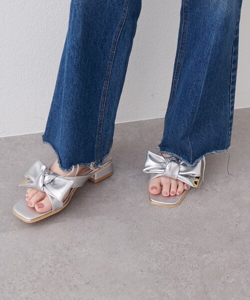 natural couture（ナチュラルクチュール）の「リボンサンダル（サンダル・レディース・ブラック/その他1/シルバー・MEDIUM/LARGE）」の8枚目の写真