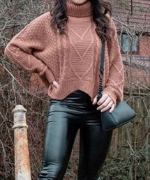 CADBURY | 変形ｹｰﾌﾞﾙ編みﾀｰﾄﾙﾆｯﾄ(ニット/セーター)