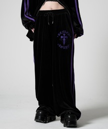 REFLEM（レフレム）の「『REFLEM/レフレム』クロス刺繍ベロアパンツ（その他パンツ）」