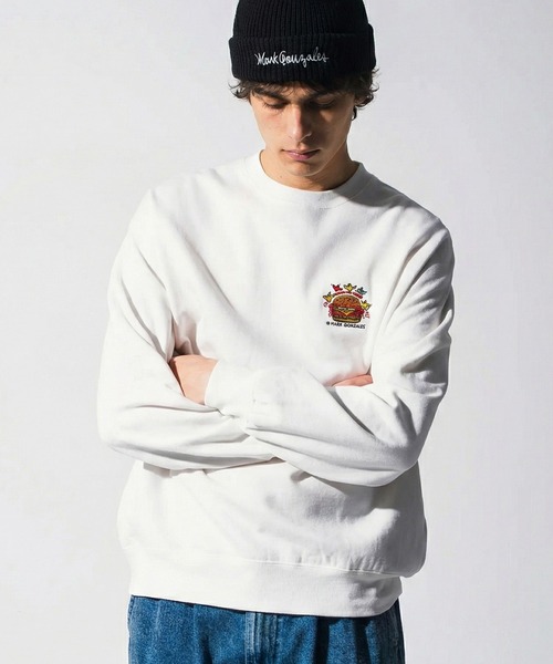 Mark Gonzales(マーク・ゴンザレス)の「Mark Gonzales(マーク ゴンザレス) ワンポイントロゴ プルオーバースウェット / WEB・直営店限定(スウェット・メンズ・ブラック系1/ホワイト系1/ホワイト系2/ブラック系2・M/L/XL)」の2枚目の写真