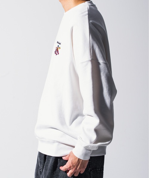 Mark Gonzales(マーク・ゴンザレス)の「Mark Gonzales(マーク ゴンザレス) ワンポイントロゴ プルオーバースウェット / WEB・直営店限定(スウェット・メンズ・ブラック系1/ホワイト系1/ホワイト系2/ブラック系2・M/L/XL)」の12枚目の写真