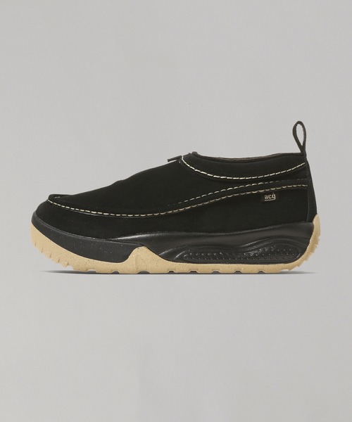 NIKE(ナイキ)の「NIKE ACG IZY FV4317-002(スニーカー・レディース・ブラック・24cm/24.5cm)」の1枚目の写真