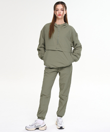 LAZYBEE（レイジービー）の「[SET] キャンプウーブンウィンドブレーカー フードジップアップアノラックジャケットセット + ランニングジョガーパンツセット W カーキ（セットアップ）」