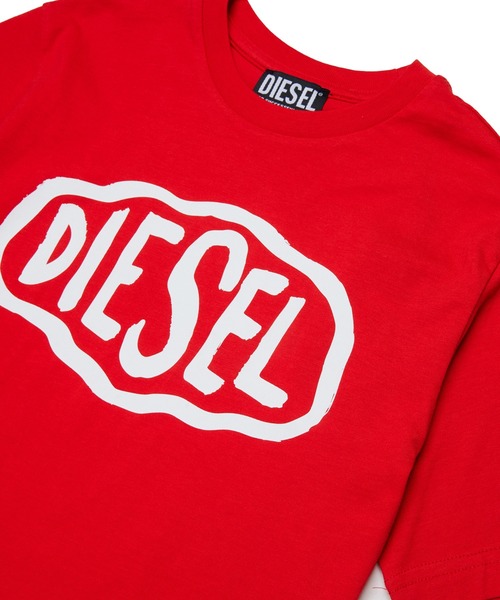 DIESEL KIDS(ディーゼルキッズ)の「DIESEL(ディーゼル)Kids & Junior ブランドロゴ半袖Tシャツカットソー(Tシャツ/カットソー・キッズ・ブラック/レッド/ホワイト/ネイビー/イエロー・16Y/14Y/12Y/10Y/8Y/6Y/4Y)」の9枚目の写真