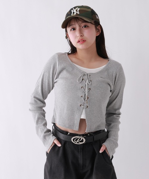 repipi armario(レピピ アルマリオ)の「レースアップTee(Tシャツ/カットソー・キッズ・オフホワイト/グレー/ブラック・SMALL/MEDIUM/LARGE)」の3枚目の写真