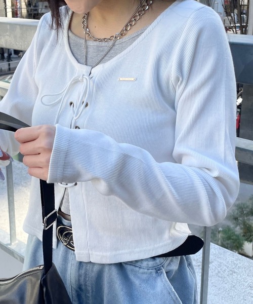 repipi armario(レピピ アルマリオ)の「レースアップTee(Tシャツ/カットソー・キッズ・オフホワイト/グレー/ブラック・SMALL/MEDIUM/LARGE)」の4枚目の写真