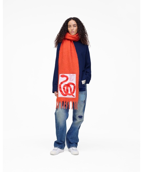 MARC JACOBS（マークジェイコブス）の「ARTIST SHRIGLEY SNAKE WOOL SCARF/デヴィッド・シュリグリー x マーク ジェイコブス スネーク ウール スカーフ（マフラー・レディース・オレンジ系その他・ONE SIZE）」の4枚目の写真