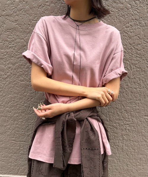 AIC.（エーアイシー）の「汗染み防止加工オーバーサイズTシャツ（Tシャツ/カットソー・レディース・グレー/オフホワイト/ライトブラック/ブラウン/ピンク・FREE）」の5枚目の写真