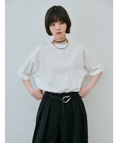 AIC.（エーアイシー）の「汗染み防止加工オーバーサイズTシャツ（Tシャツ/カットソー・レディース・グレー/オフホワイト/ライトブラック/ブラウン/ピンク・FREE）」の8枚目の写真