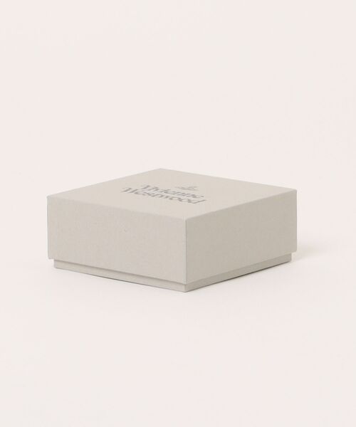 Vivienne Westwood（ヴィヴィアンウエストウッド）の「LUCRECE PEARL NECKLACE（ネックレス・レディース・シルバー/ゴールド・FREE）」の4枚目の写真