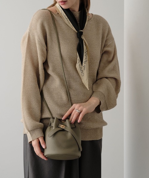 ZAKKA-BOX(ザッカボックス)の「リアルレザーキンチャクポシェット(ショルダーバッグ・レディース・ブラック/グレー系その他・FREE)」の6枚目の写真