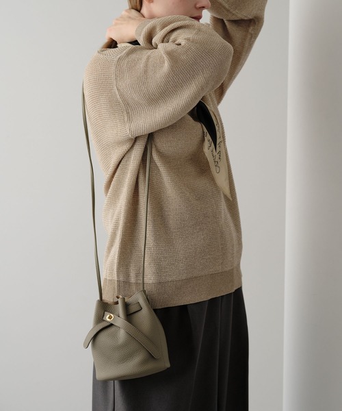 ZAKKA-BOX(ザッカボックス)の「リアルレザーキンチャクポシェット(ショルダーバッグ・レディース・ブラック/グレー系その他・FREE)」の7枚目の写真