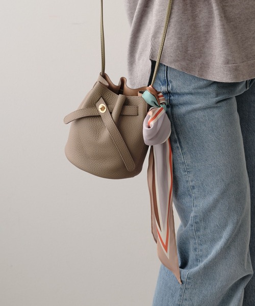 ZAKKA-BOX(ザッカボックス)の「リアルレザーキンチャクポシェット(ショルダーバッグ・レディース・ブラック/グレー系その他・FREE)」の14枚目の写真