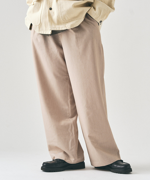 417 EDIFICE(フォーワンセブンエディフィス)の「TR ワイドイージーパンツ(スラックス・メンズ・ブラック/チャコールグレー/グレー/ベージュ/ベージュ系その他・SMALL/MEDIUM/LARGE)」の4枚目の写真