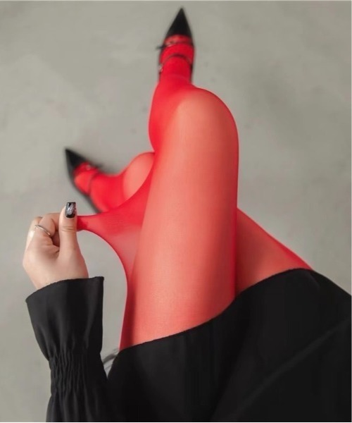 Burner(バーナー)の「【OKUOKU 0909】 oku-tights-12-3(タイツ/ストッキング・レディース・パープル/スカイブルー/ダークパープル/ベビーピンク/ライトベージュ/ブラック/ライトイエロー/ブルー/グレー/レッド/ベージュ系その他/ホワイト/グリーン系その他・FREE)」の13枚目の写真