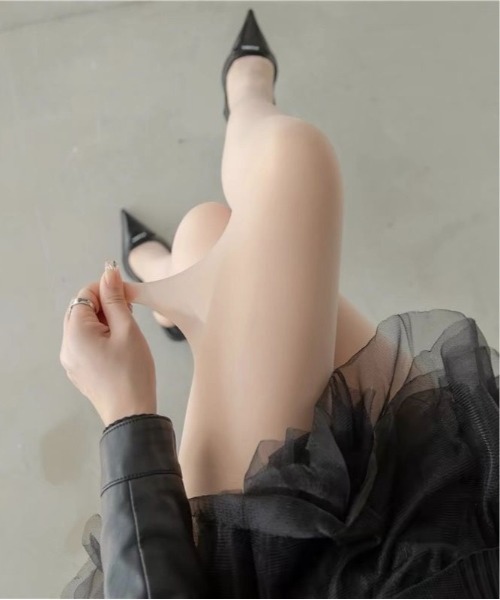 Burner(バーナー)の「【OKUOKU 0909】 oku-tights-12-3(タイツ/ストッキング・レディース・パープル/スカイブルー/ダークパープル/ベビーピンク/ライトベージュ/ブラック/ライトイエロー/ブルー/グレー/レッド/ベージュ系その他/ホワイト/グリーン系その他・FREE)」の5枚目の写真