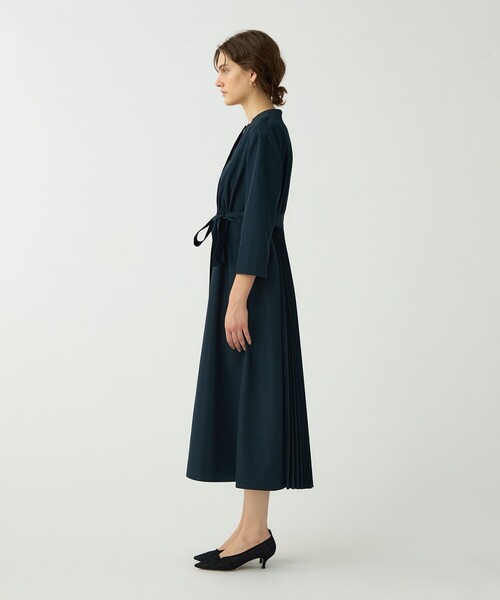 BALLSEY(ボールジィ)の「プリーツコンビ シャツワンピース(シャツワンピース・レディース・ネイビー/ベージュ・34/36)」の4枚目の写真
