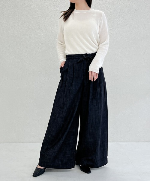 31 Sons de mode（トランテアン　ソン　ドゥ　モード）の「一部店舗限定 きれいめワイドストレートパンツ（スラックス・レディース・ホワイト/ブラック・S/M）」の13枚目の写真