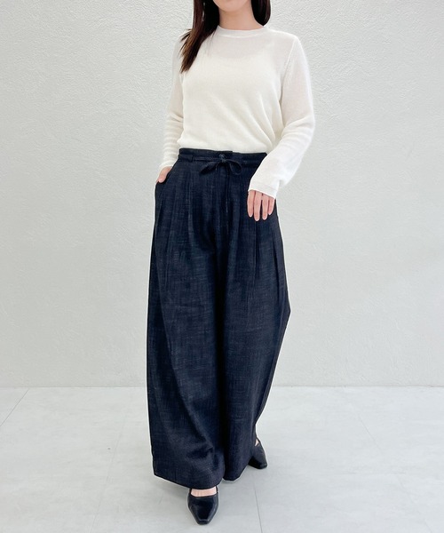 31 Sons de mode（トランテアン　ソン　ドゥ　モード）の「一部店舗限定 きれいめワイドストレートパンツ（スラックス・レディース・ホワイト/ブラック・S/M）」の8枚目の写真