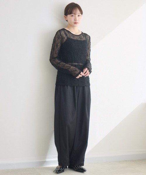 RU.TI.LE(ルチル)の「【RU.TI.LE】袖シャーリングレーストップス(Tシャツ/カットソー・レディース・アイボリー/グレイッシュベージュ/ブラック・MEDIUM)」の6枚目の写真
