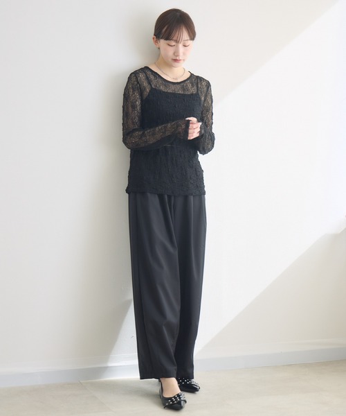 RU.TI.LE(ルチル)の「【RU.TI.LE】袖シャーリングレーストップス(Tシャツ/カットソー・レディース・アイボリー/グレイッシュベージュ/ブラック・MEDIUM)」の5枚目の写真