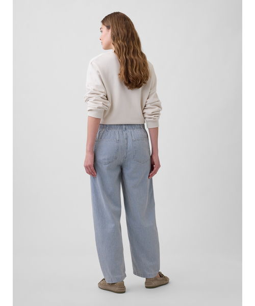 GAP(ギャップ)の「ミッドライズ スーパーソフト ストライプ プルオン バレルデニム(デニムパンツ・レディース・ブルー・XS/XXS/L/M/S)」の8枚目の写真