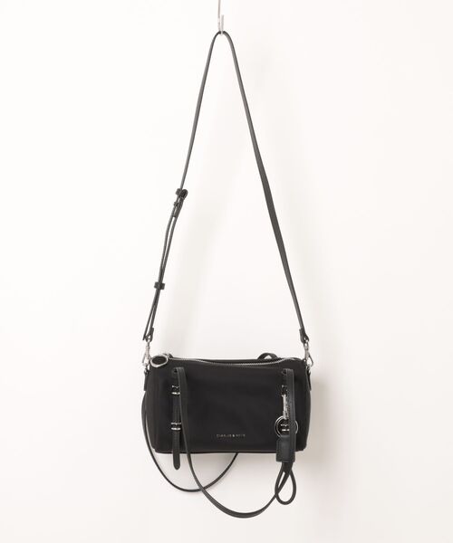 CHARLES & KEITH（チャールズ & キース）の「Levyミニレヴィーナイロン