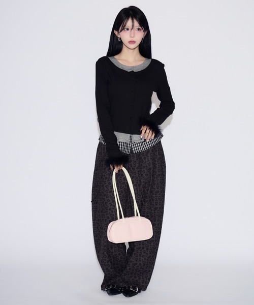 tinkerend(ティンカーエンド)の「Layered Fur Rib Cardigan / レイヤードファーリブカーディガン(カーディガン/ボレロ・レディース・ブラック/グレー・FREE)」の15枚目の写真