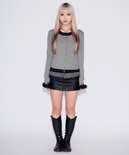 tinkerend(ティンカーエンド)の「Layered Fur Rib Cardigan / レイヤードファーリブカーディガン(カーディガン/ボレロ・レディース・ブラック/グレー・FREE)」の20枚目の写真