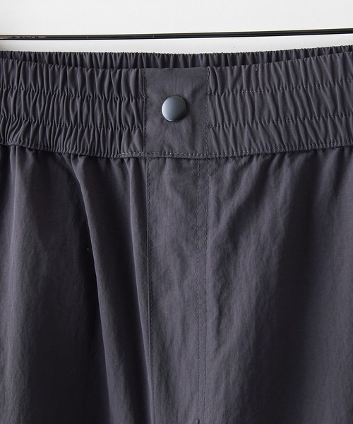 ragged mountain(ラギットマウンテン)の「【RAGGED MOUNTAIN/ラギットマウンテン】 【撥水・UVカット】TAMWORTH/タムワース ナイロン カーゴパンツ 軽量・高耐久 キャンプ・ハイキングに(カーゴパンツ・メンズ・チャコールグレー/ベージュ/ブラック/カーキ・MEDIUM/LARGE/X-LARGE)」の12枚目の写真